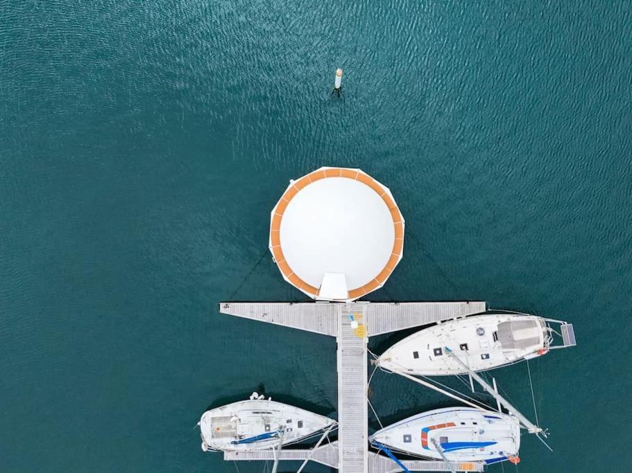 Anthenea Suite Hoteliere Flottante Perros-Guirec Esterno foto
