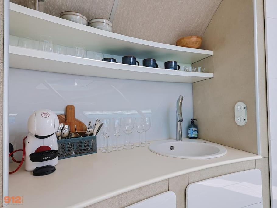 Anthenea Suite Hoteliere Flottante Perros-Guirec Esterno foto