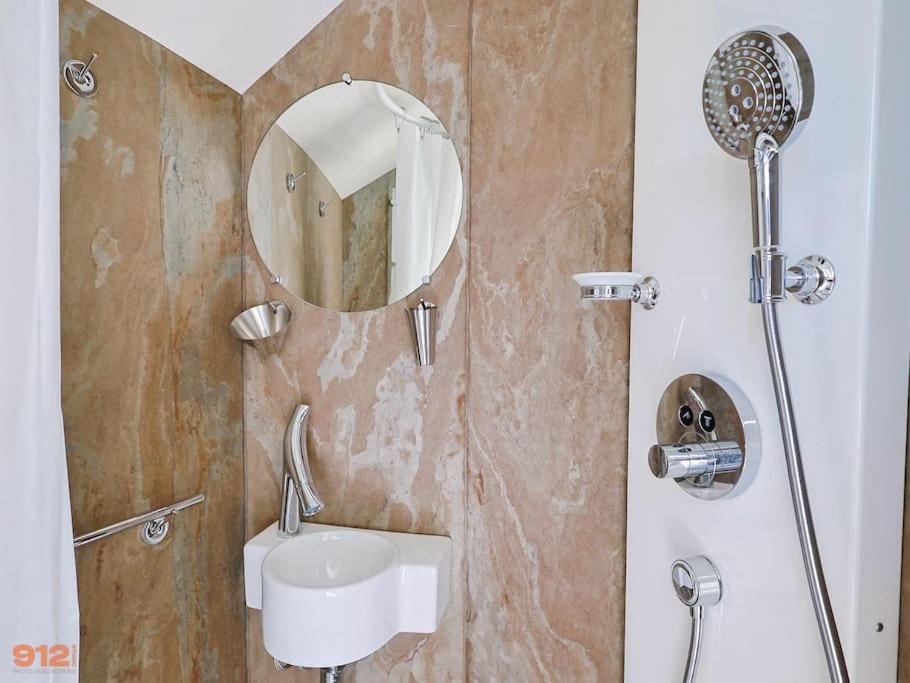 Anthenea Suite Hoteliere Flottante Perros-Guirec Esterno foto