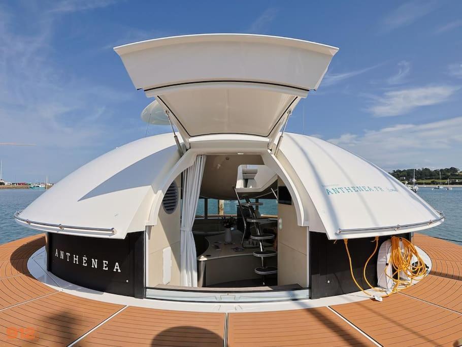 Anthenea Suite Hoteliere Flottante Perros-Guirec Esterno foto